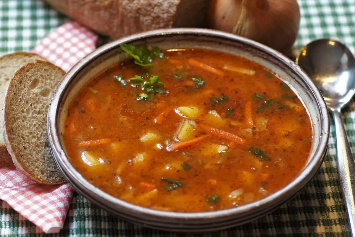Traditional goulash soup found across Austrian ski resorts. Photo by ivabalk from Pixabay